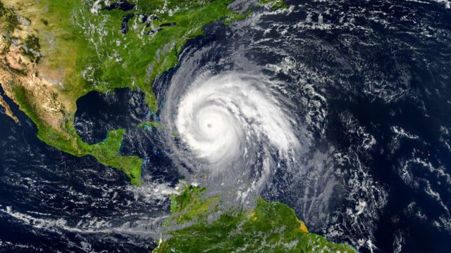 أعصار في الكاريبي في صورة ملتقطة بالأقمار الصناعية