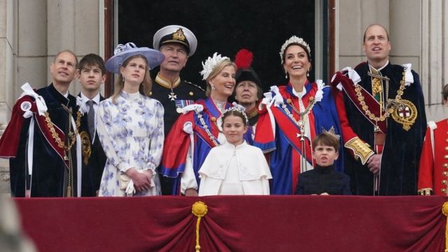 The Duke of Edinburgh, the Earl of Wessex, Lady Louise Windsor, Vice Admiral Sir Tim Laurence ,the Duchess of Edinburgh, the Princess Royal, Princess Charlotte, the Princess of Wales, Prince Louis, the Prince of Wales on the balcony of Buckingham Palace,