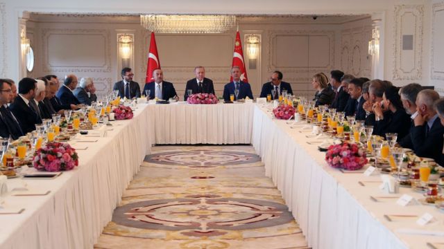 erdoğan gazetecilerle toplandı