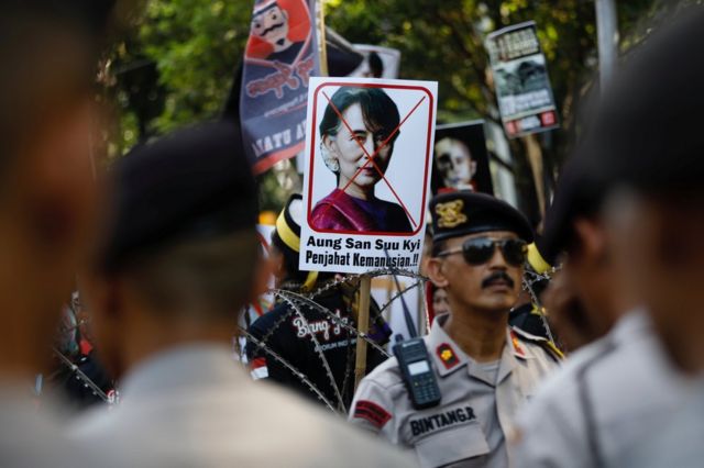 Protesta contra Aung San Suu Kyi en Yakarta, Indonesia, el 8 de septiembre de 2017.
