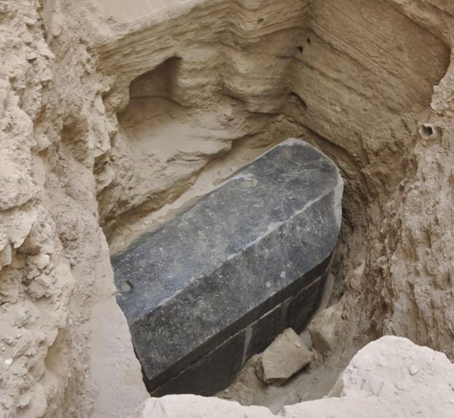 Sarcófago encontrado em Alexandria, a uma profundidade de 5 metros abaixo do solo