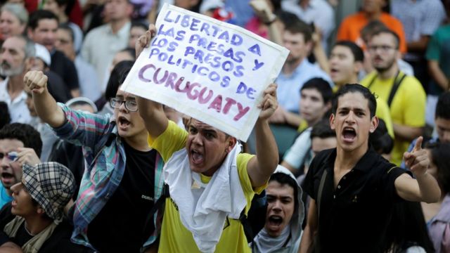 Simpatizantes de los campesinos condenados.