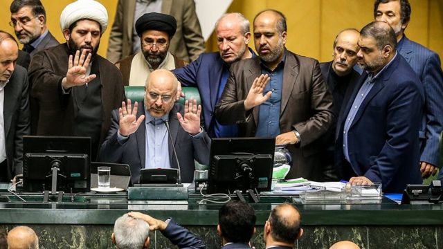 انتخاب هیان رئیسه مجلس برای سال اخر دوره یازدهم امروز برگزار شد. محمدباقر قالیباف برای چهارمین سال متوالی رئیس مجلس ماند