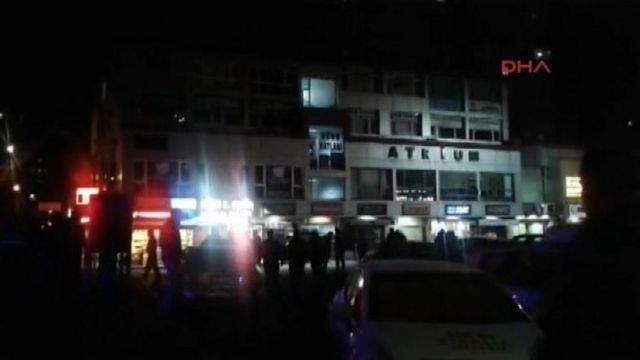 Beylikdüzündəki HDP ofisində iki partlayış baş verib