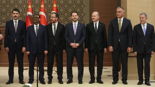 Yeni kabinedeki bazı bakanlar, orada Berat Albayrak