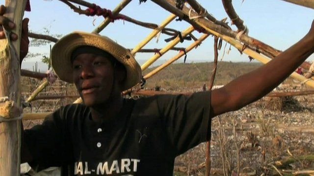 A migrant from DR on the Haiti border