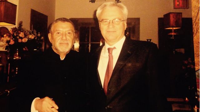 Виталий Чуркин (справа) с хозяином ресторана "Русский самовар" Романом Капланом