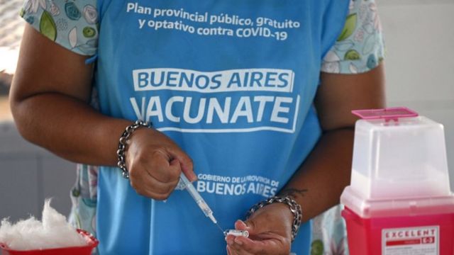Operativo de vacunación en Buenos Aires.