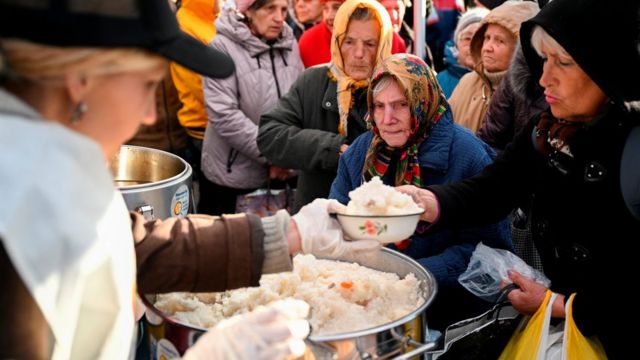 The Regional Military Administration assists the evacuees with lodging, food and medical support