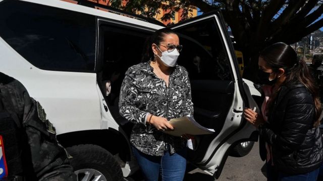 Ana García Carías presenta el caso de su esposo ante el Comité Nacional para la prevención de la tortura