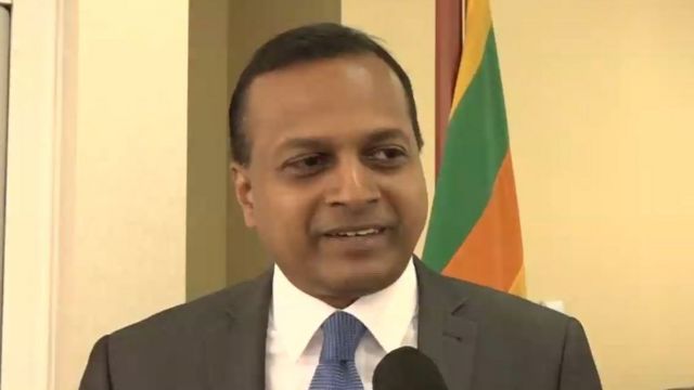 නියෝජ්ය අමාත්ය නිරෝෂන් පෙරේරා