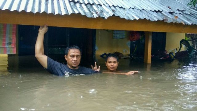 100 ribu orang terdampak banjir di NTB sebagian ditampung 