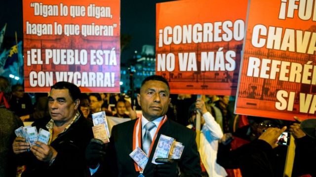 Protesta en contra del Congreso de Perú