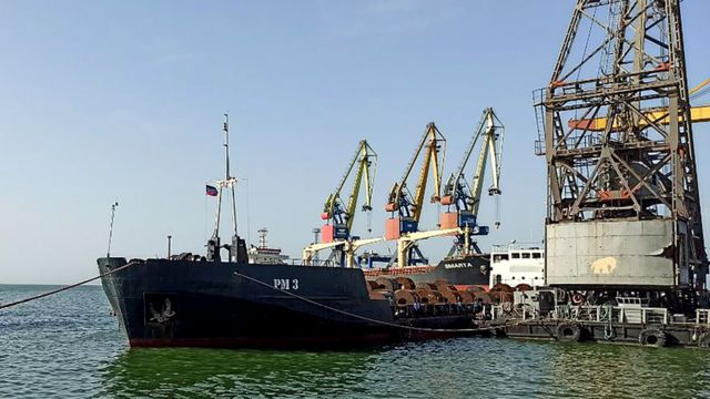 Statek w porcie Mariupol