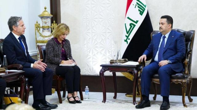 رئيس وزراء العراق محمد شياع السوداني مجتمعا بوزير الخارجية الأمريكية أنتوني بلنكين في بغداد في نوفمبر/تشرين الثاني الماضي