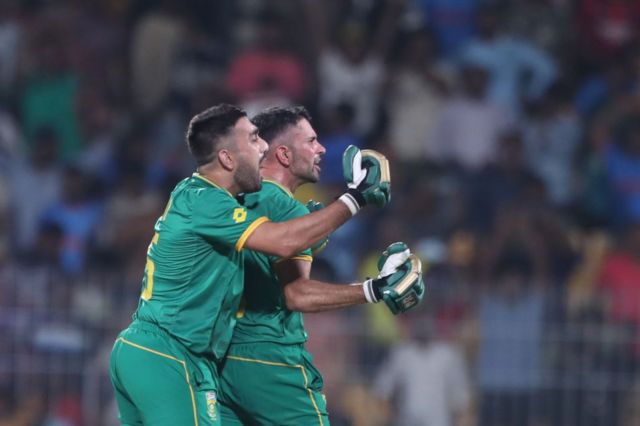 दक्षिण अफ़्रीका ने पाकिस्तान को 1 विकेट से हराया