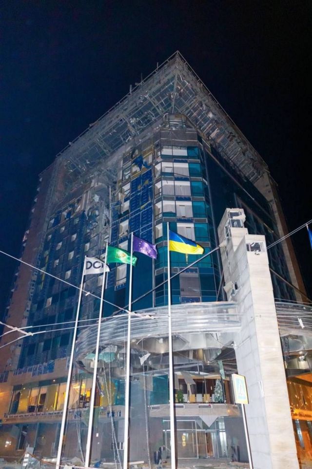 П'ятизірковий готель в центрі Харкова, де часто оселялися іноземні журналісти, зазнав великих руйнувань