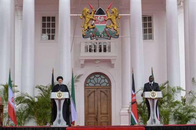 رئیسی در کنار رئیس‌جمهور کنیا‍