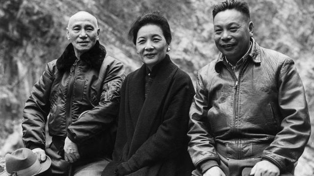 蒋介石、宋美龄和蒋经国。