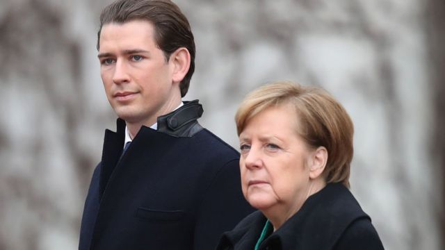 Sebastian Kurz, canciller austríaco, y Angela Merkel, canciller alemana.