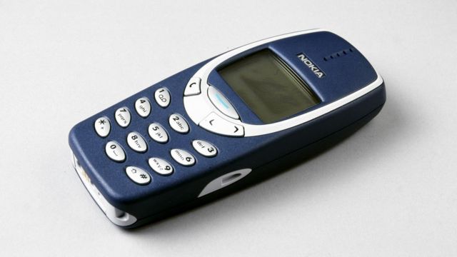 Es cierto que va a regresar el "indestructible" Nokia 3310 en plena era de los smartphones? - BBC News Mundo