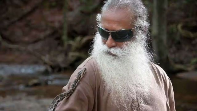 ஜக்கி வாசுதேவ்