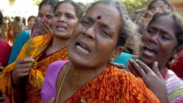 கடலின் மீதான என் காதலை காயங்களாக மாற்றிய சுனாமி