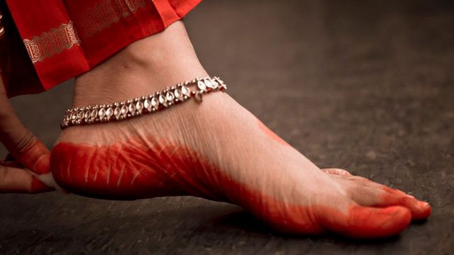 தேவதாசிகளின் சதிர் நடனம்