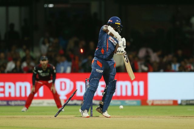 பெங்களூரு தோல்விக்கு கோலி காரணமா?