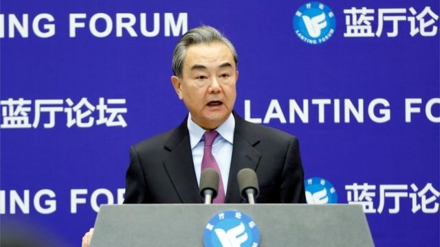 中国外交部长王毅于2月22日以“拨乱反正、相互尊重、合作共赢”为主题就中美关系发表讲话(photo:BBC)