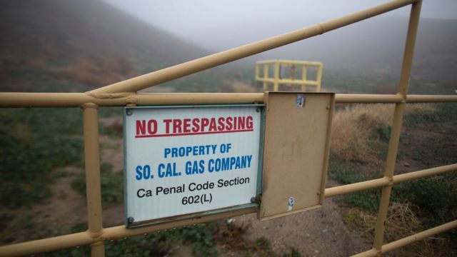 Cartel de la compañía de gas del sur de California cerca de Porter Ranch