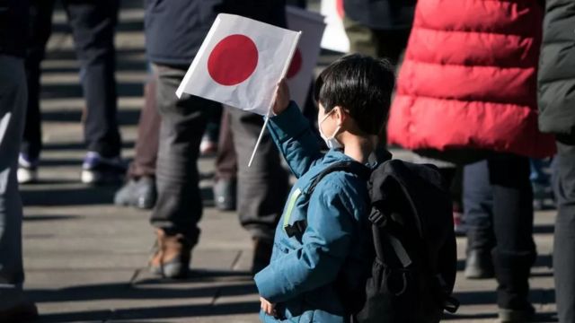 Ước tính có ít hơn 800.000 trẻ em chào đời tại Nhật trong năm ngoái, giảm từ hơn 2 triệu mỗi năm vào những năm 1970