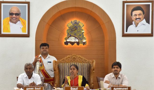 தனியார்மயம் வேண்டாம்` ஒப்பந்த தூய்மை பணியாளர்கள் ஏன் தொடர்ந்து போராடுகிறார்கள்?