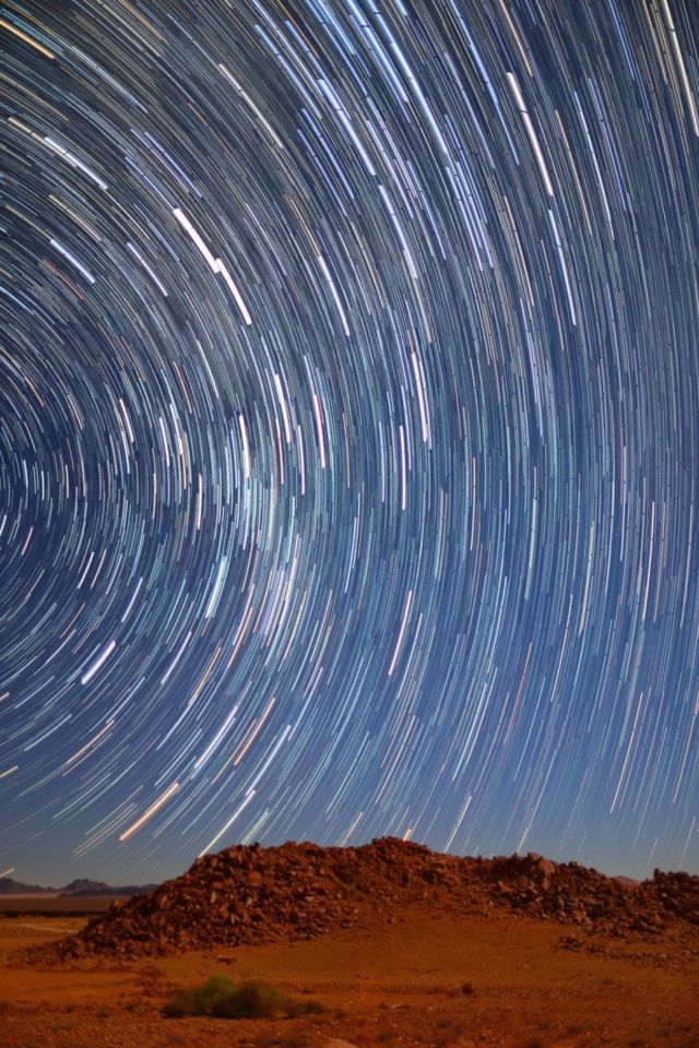 Long-exposure-of-stars.