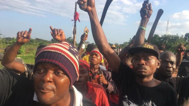 Ụmụ Ikorobia Mmaku na-eme ngaghari iwe ugbua