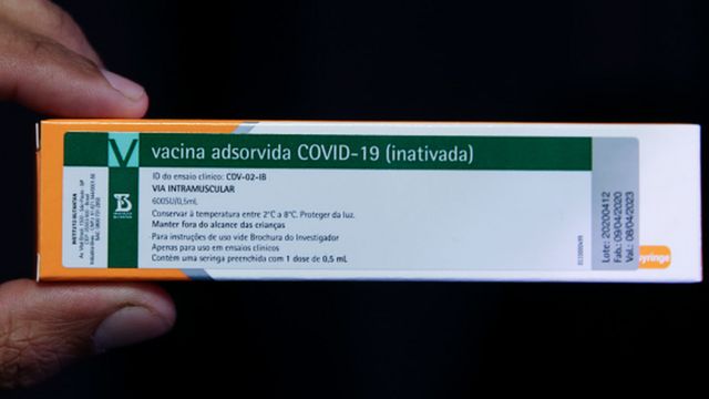 Nos primeiros meses de campanha de vacinação contra a covid-19, a CoronaVac foi o produto mais utilizado
