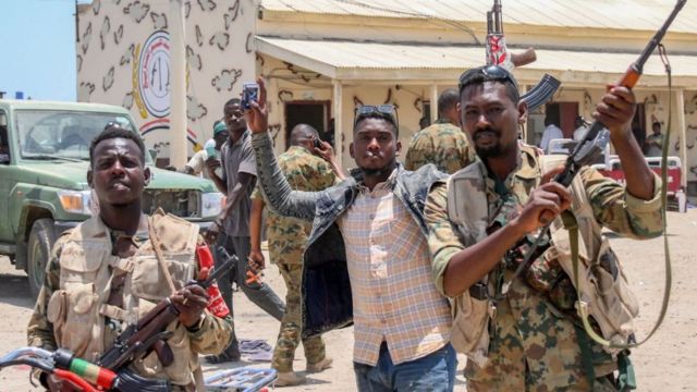 Militares en Sudán