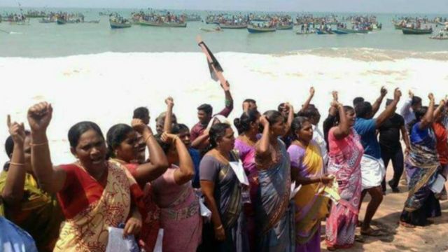 குமரியில் 1,000 வள்ளங்களுடன் கடல் முற்றுகை: சரக்குப் பெட்டக முனையத்துக்கு எதிர்ப்பு