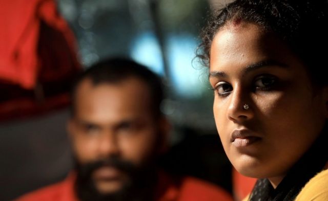 அனுபமாவும் அவரது கணவரும்