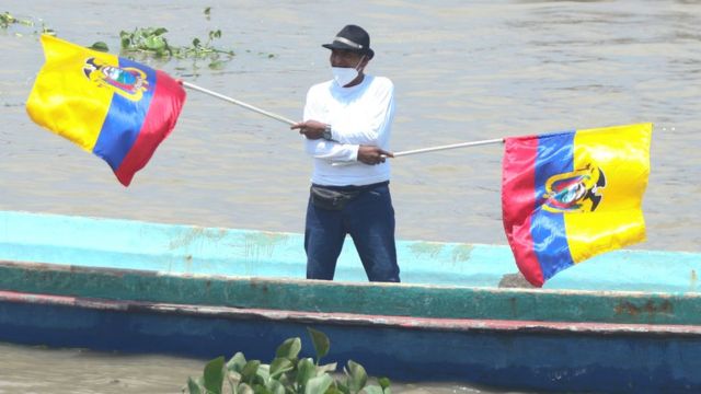 Pescador con banderas