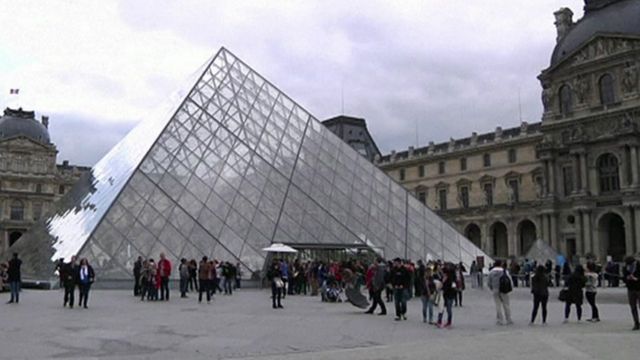 L'Egypte condamne l'attentat au musée du Louvre.