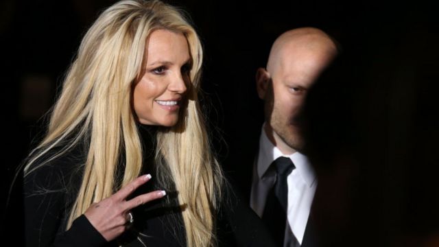 "Я травмована, нещасна, і не можу спати". Брітні Спірс виступила в суді щодо свого опікунства