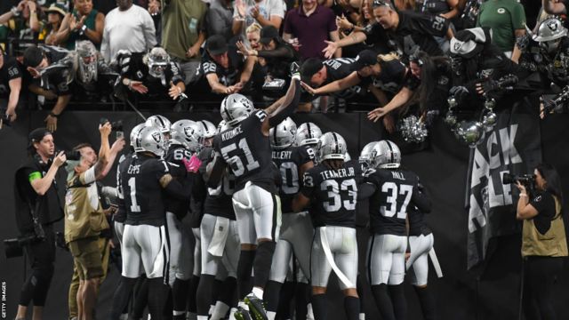 Listen to Las Vegas Raiders Radio & Live Play-by-Play