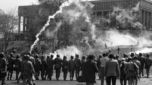 Protestas universitarias contra la guerra en Vietnam