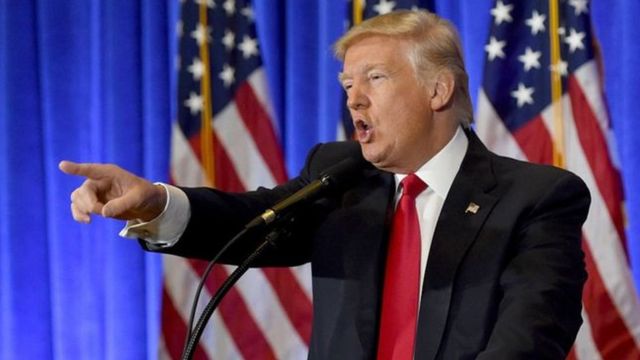 Mengejek legenda HAM AS, Donald Trump dikecam - BBC News ...