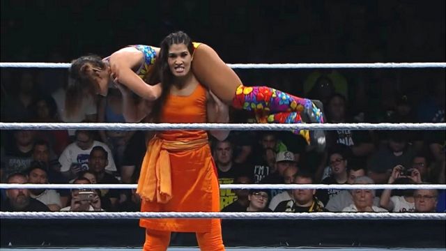 కవితా దేవి దలాల్ డబ్ల్యుడబ్ల్యుఈ మహిళా రెజ్లర్ సల్వార్ కుర్తా ఖలీ Kavita Devi Dalal WWE Salwar Kurta Women Wrestler Khali
