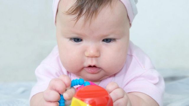Có quá nhiều yếu tố riêng lẻ liên quan để các nhà khoa học của Babylab đưa ra lời khuyên cụ thể cho bố mẹ con trẻ.