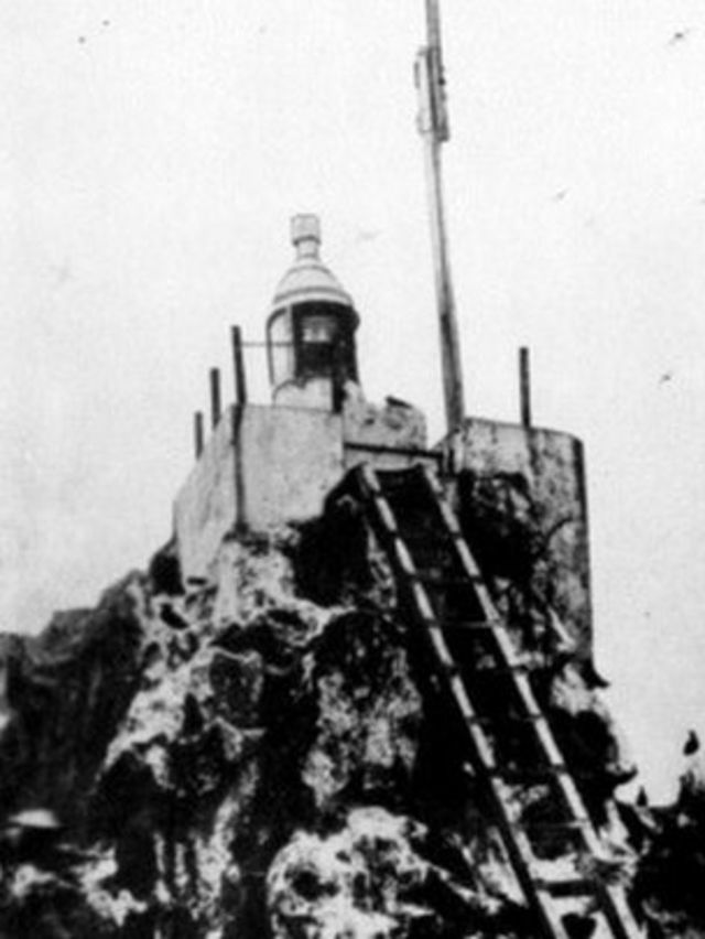 Faro de la Isla de Clipperton.
