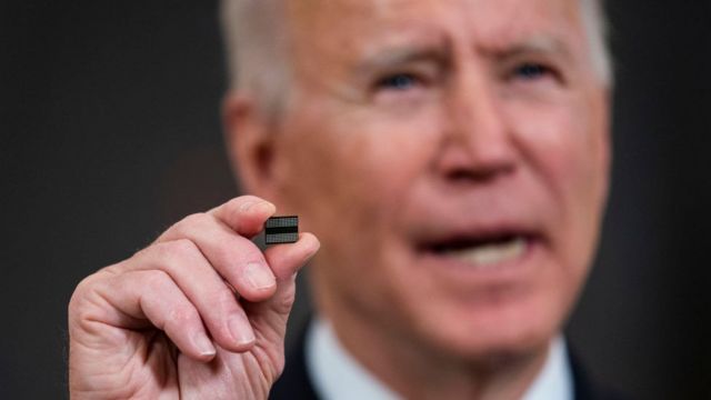 The scarcity of electronic chips at US car factories was discussed by President Biden last week about the chip industry
