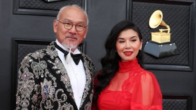 Sangeeta Kaur và chồng, ông Hải Nguyễn, tại lễ trao giải Grammy ngày 3/4